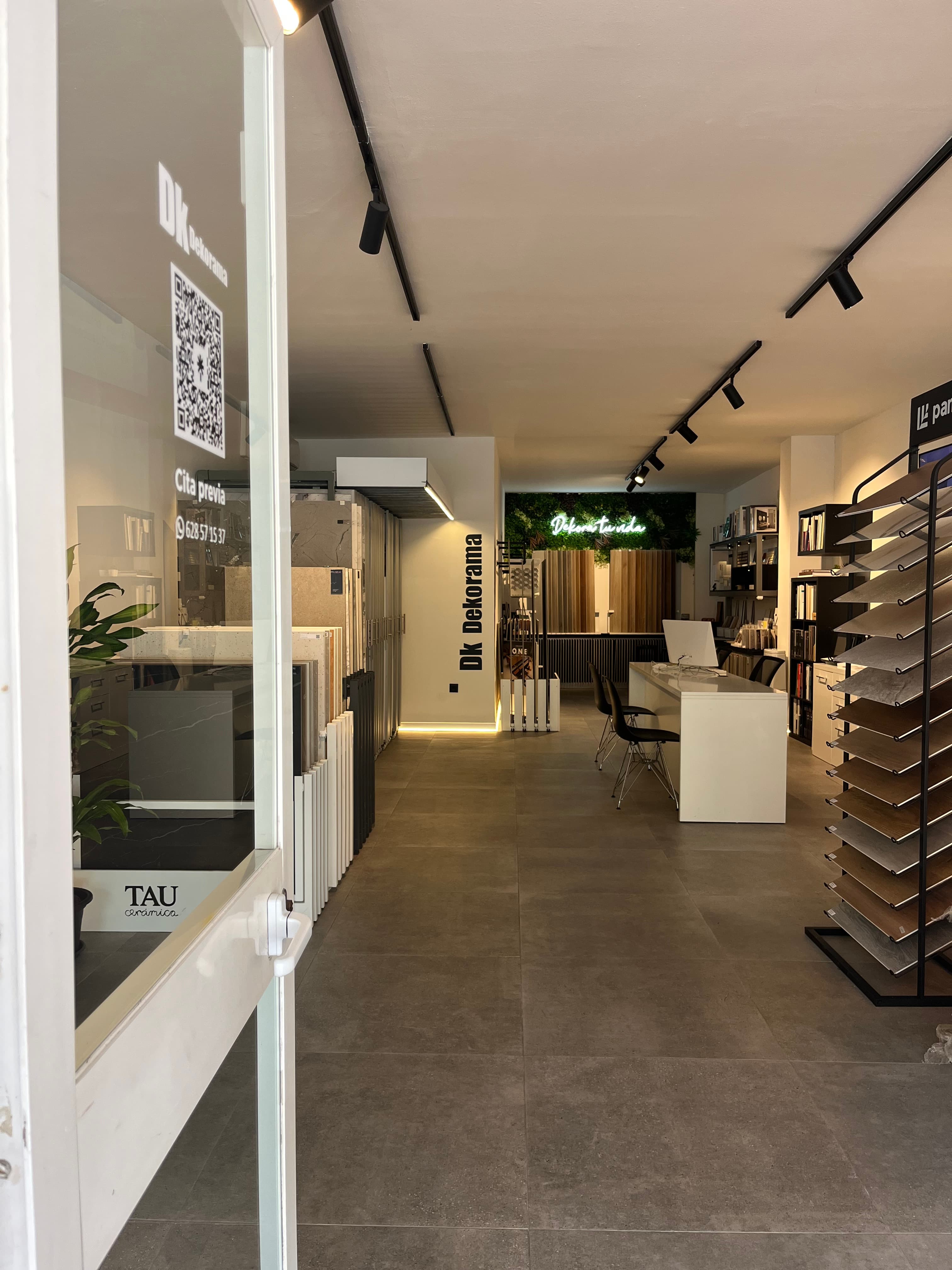 Showroom